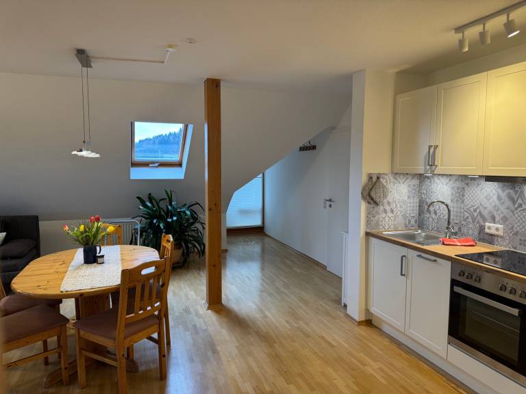 Child-friendly beautiful rental apartment with garden, fast internet & BBQ | Garden view | Pet-friendly — photo 3