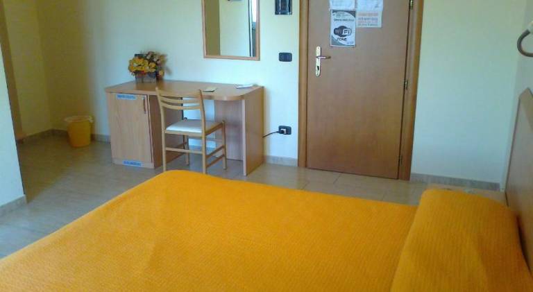 Life Hotel — photo 2