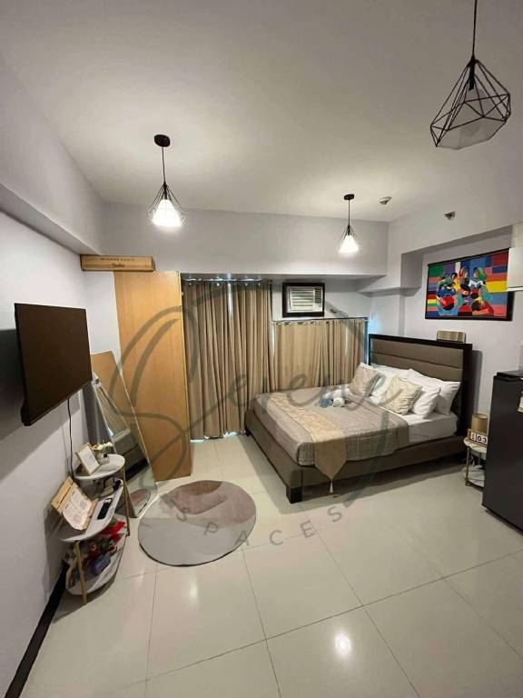 Vacation home with pool in Taguig