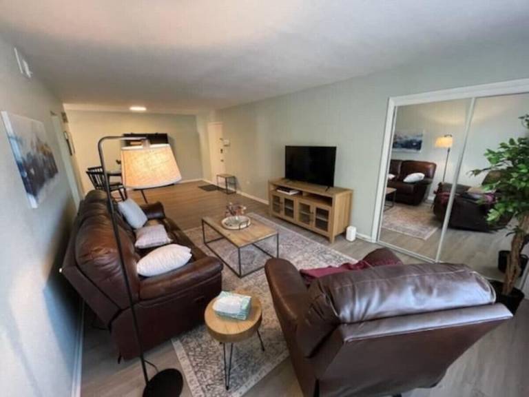 Apartment Lakewood