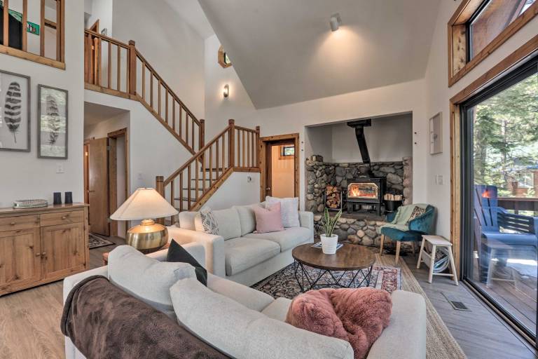 Tahoe Donner Retreat w/ Decks & Lake Access! — photo 4