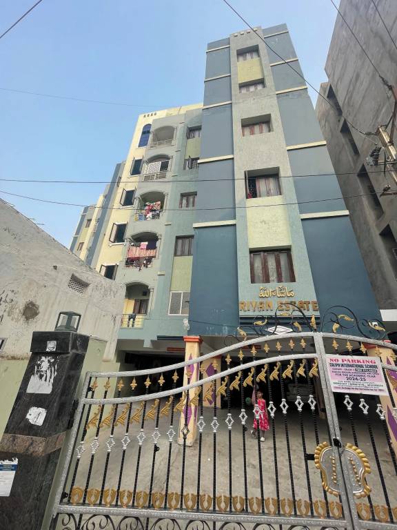 Apartment  Hussain Sagar