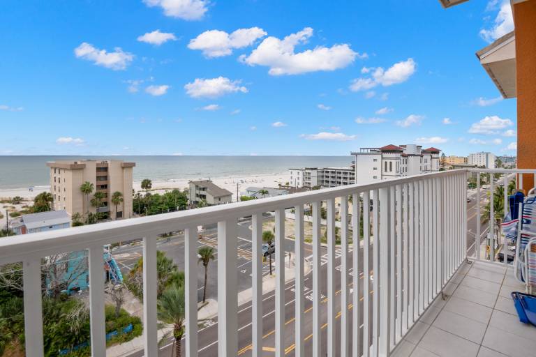 Condo with heated pool & hot tub | Water view — photo 2