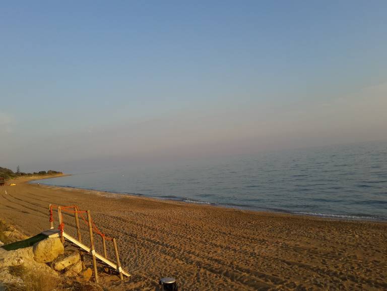 Cottage on the beach — photo 5