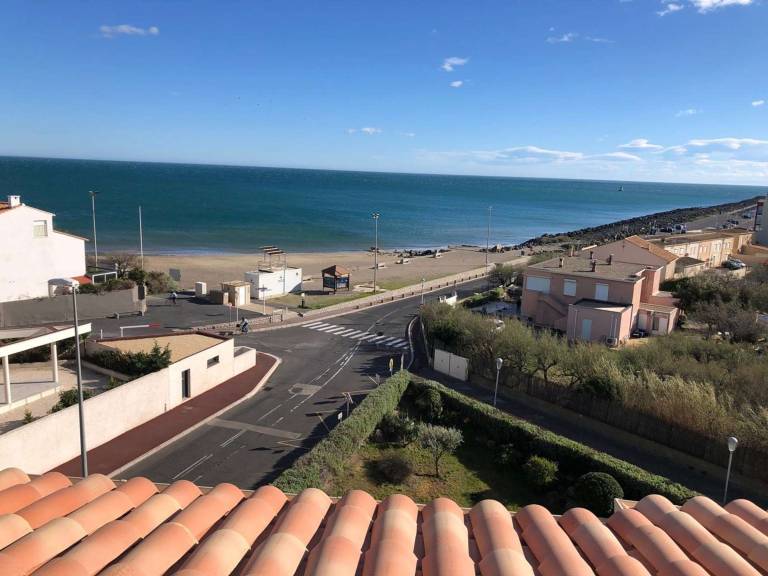 Holiday apartment with 2 rooms for 6 persons — photo 4