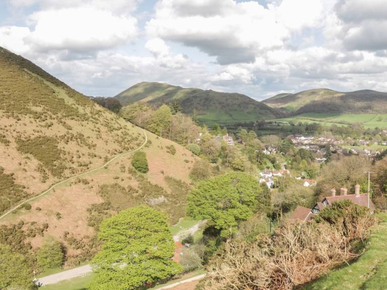 Cottage Craven Arms