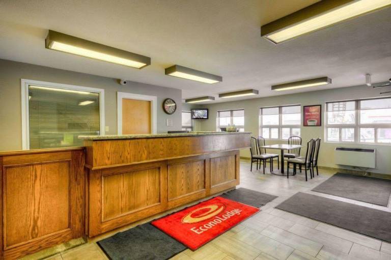 Econo Lodge — photo 5