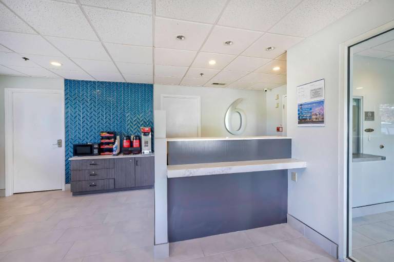 Motel 6 Bethel, CT - Danbury — photo 2