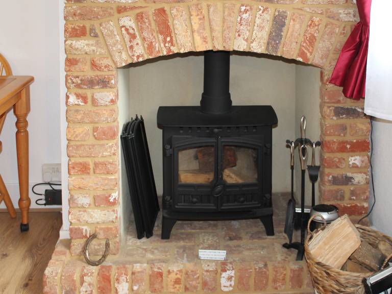 Family-oriented cottage with yard | Pets are welcome — photo 5