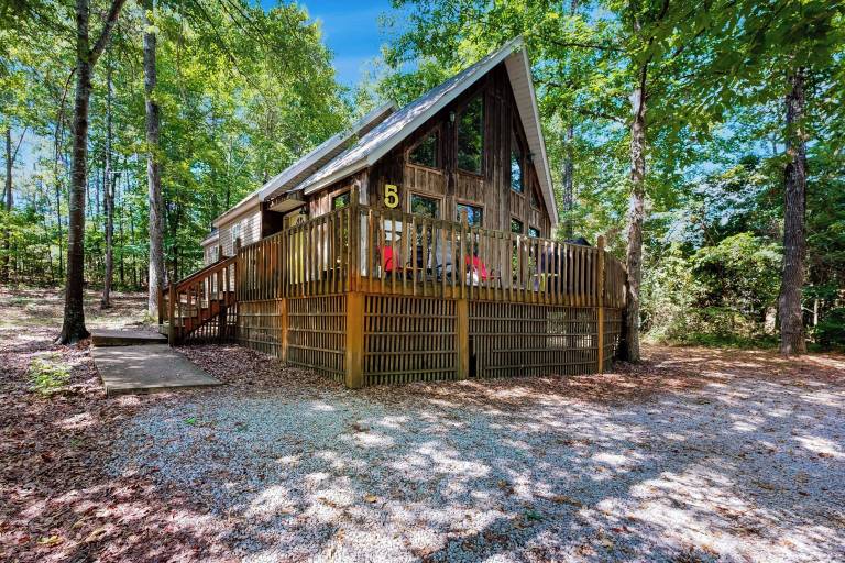 Cabin Tishomingo County