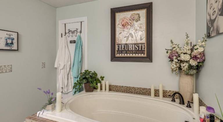 House with jacuzzi | Pet-friendly — photo 5