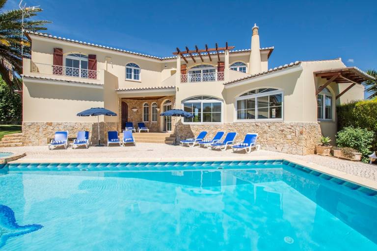 Villa Lagos