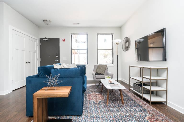 CozySuites MusicRow Elegant 1BR w free parking 06 — photo 2