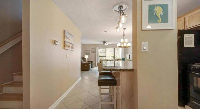 Vacation home with pool — photo 5