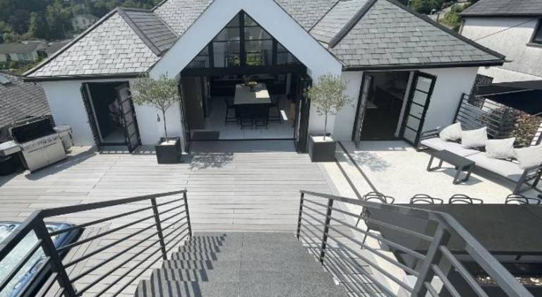 House with jacuzzi in Truro