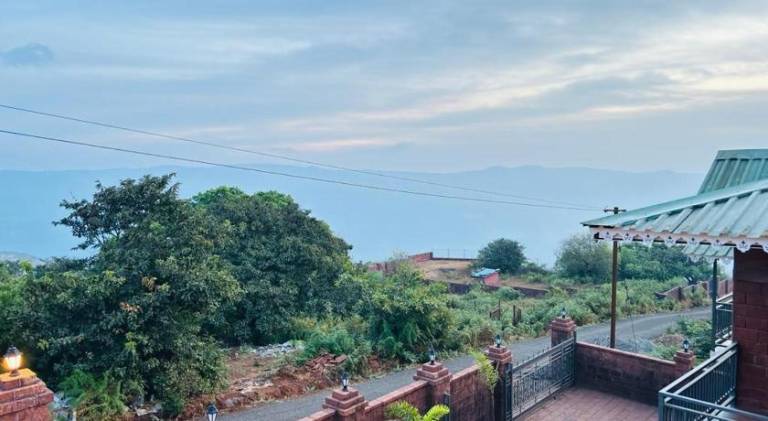 Charming villa with private pool, barbecue & garden | Suitable for remote work | Pet-friendly — photo 5