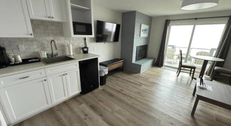 West Beach Suites — photo 3