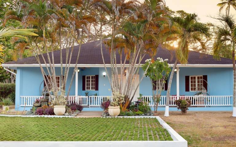 Villa  Friendship