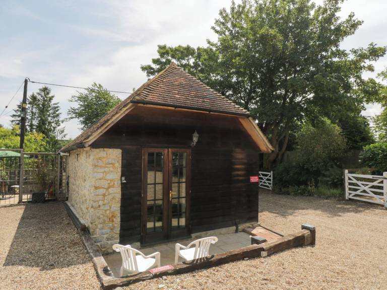 Cottage  Charing