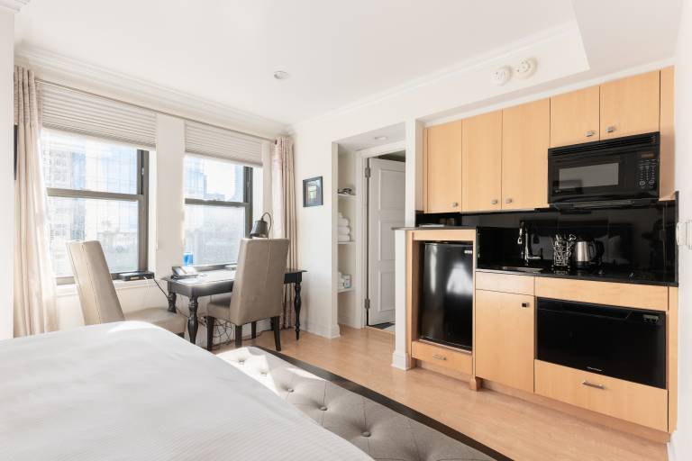 Manhattan Condo Rentals from $93 | HomeToGo