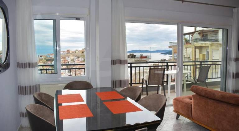 Holiday apartment with terrace — photo 4