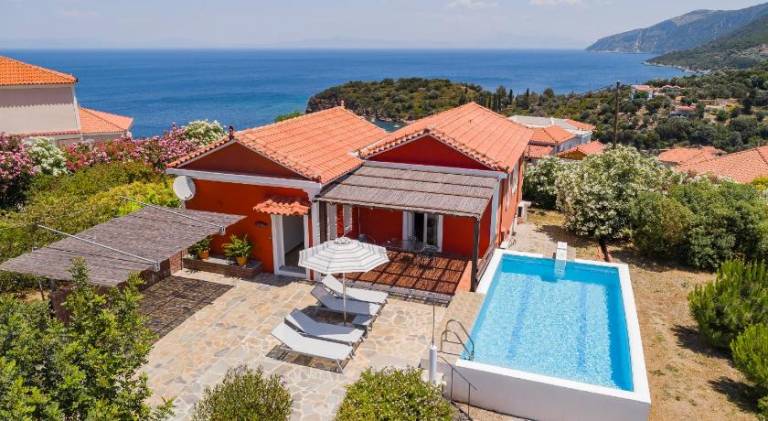 Nice villa with pool, terrace & yard | Pet-friendly in Samos