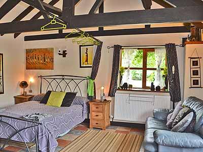 Children-friendly charming cottage with yard | Pet-friendly — photo 4