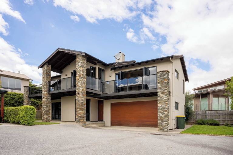 House  Wanaka