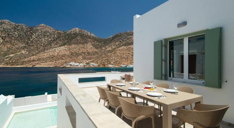Villa with patio & private pool — photo 3