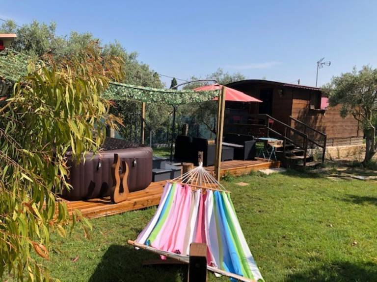 Cabin Arles