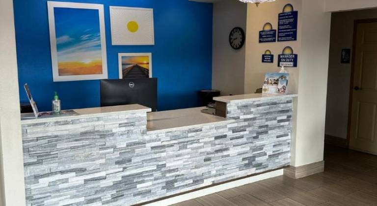 Days Inn & Suites by Wyndham Opelousas — photo 5
