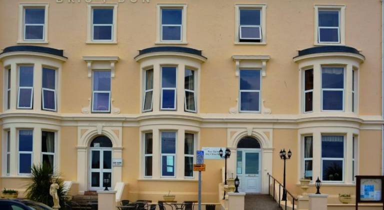 Four Saints Brig Y Don Hotel — photo 4