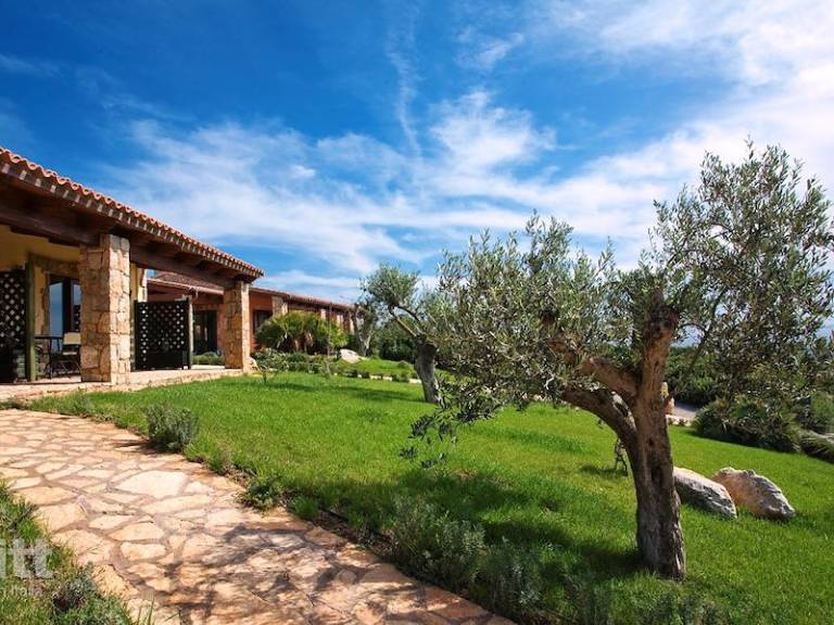 Fully equipped lovely vacation home with barbecue, patio & garden | Pet-friendly — photo 2