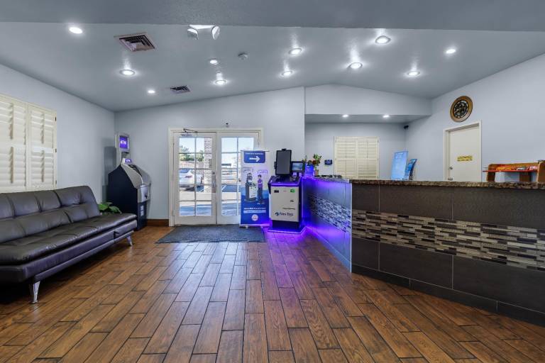 Studio 6 Suites Flagstaff, AZ — photo 4