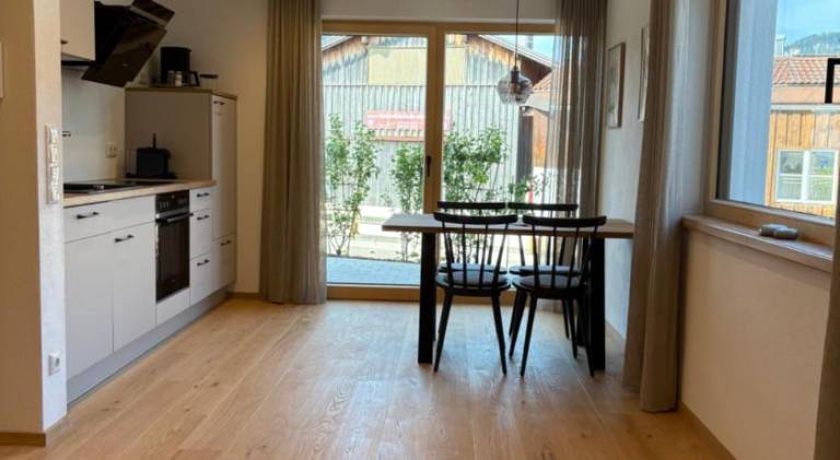 Apartment with patio & garden — photo 3