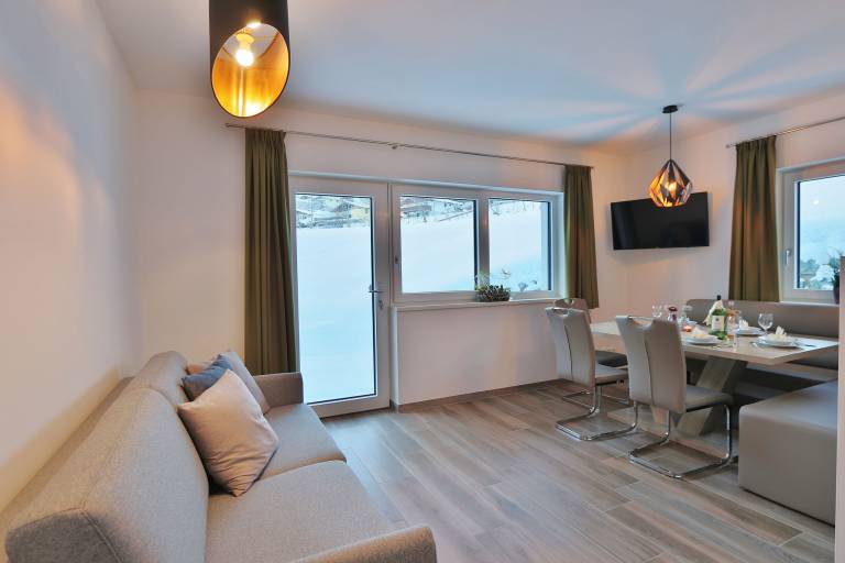 Holiday apartment with patio | Mountain view — photo 4
