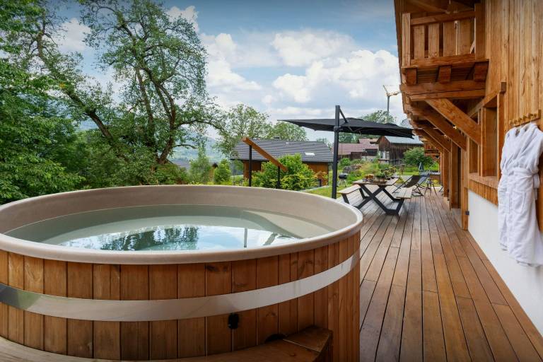 Grand Massif chalet for 11 with nordic bath and petanque - OVO Network — photo 3