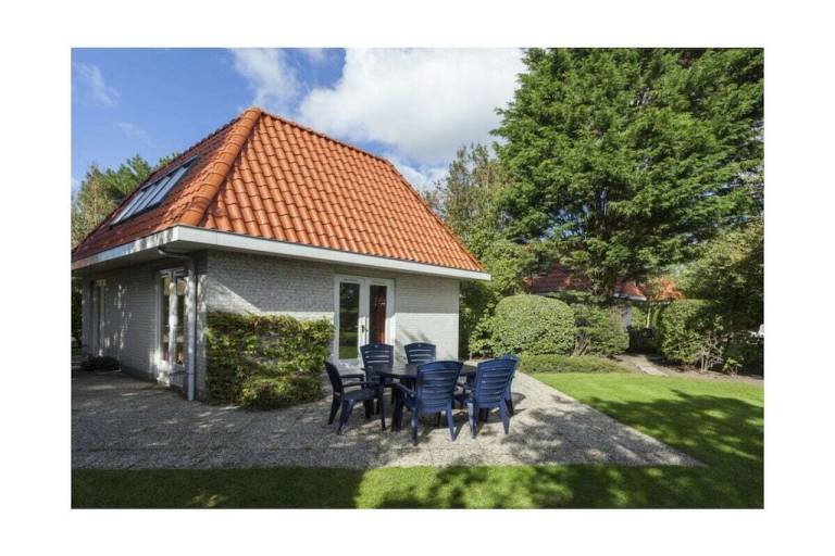Fully equipped house with terrace & yard | Dogs allowed — photo 2