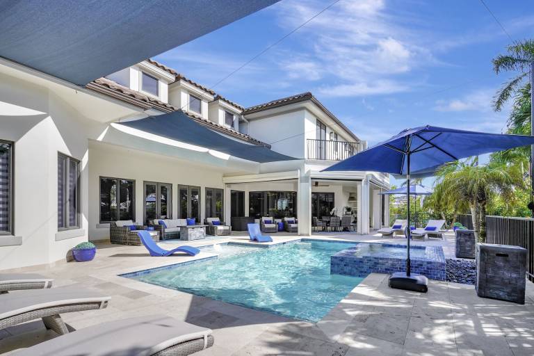 House Naples