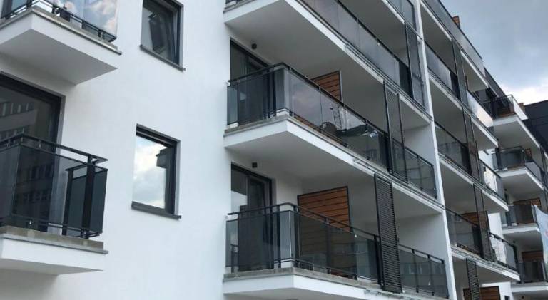 Apartment with patio — photo 4