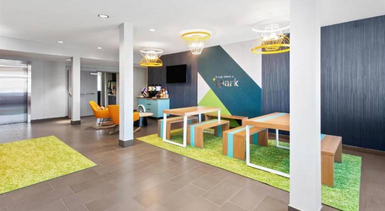 Spark by Hilton Rochester South — photo 4