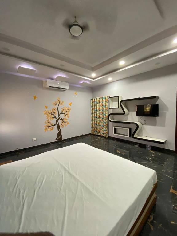 House with 7 rooms for 15 persons — photo 2