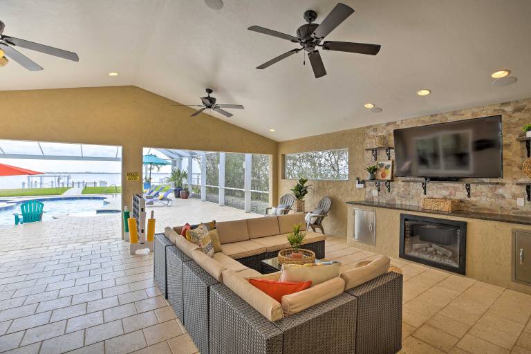 Luxe Waterfront Home w/ Pool & Dock in Cape Coral — photo 2