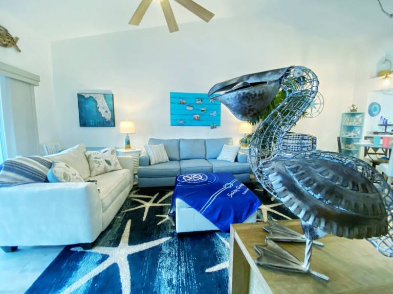 Condo with heated pool | Water view — photo 3