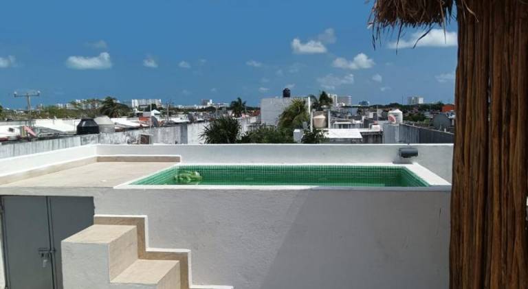 Beautiful vacation home with jacuzzi | Pets allowed — photo 4