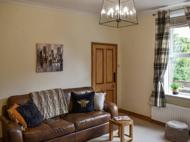 Family-oriented pleasant cottage with garden | Pets are welcome — photo 4