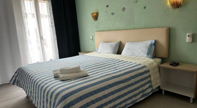 P&R hostals Maria Rosa — photo 2
