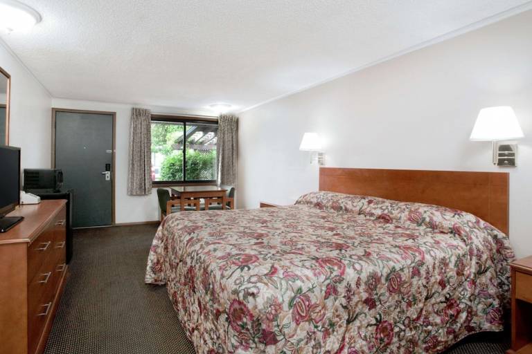 Motel  Pittston