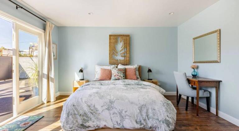 Cozy Guesthouse by Universal Studios in Los Angeles, CA
