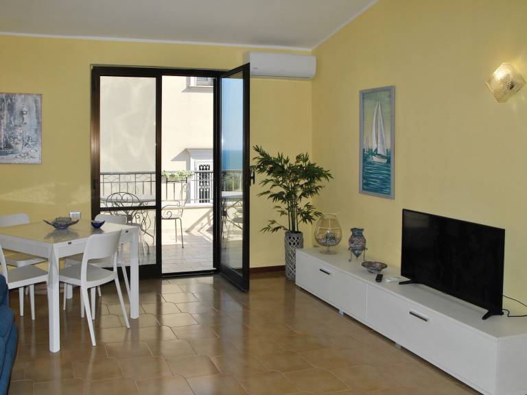 Fully equipped apartment with barbeque & patio | Next to the beach | Dogs allowed — photo 3